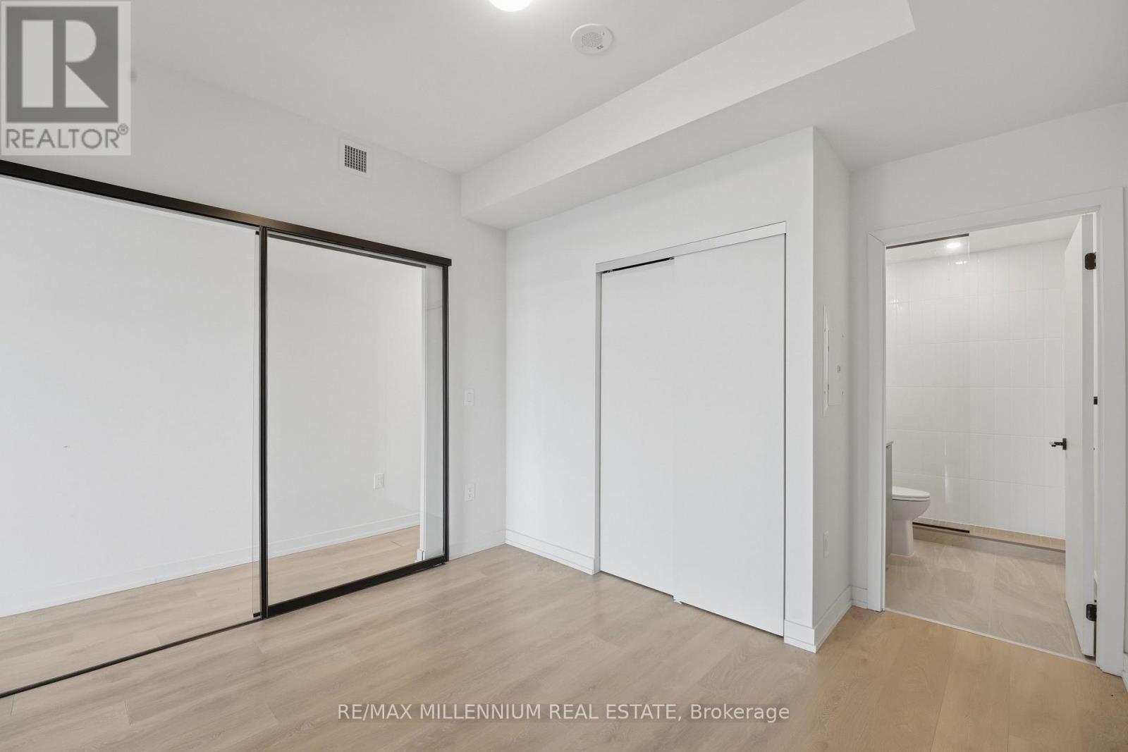#314 181 STERLING ROAD - 13