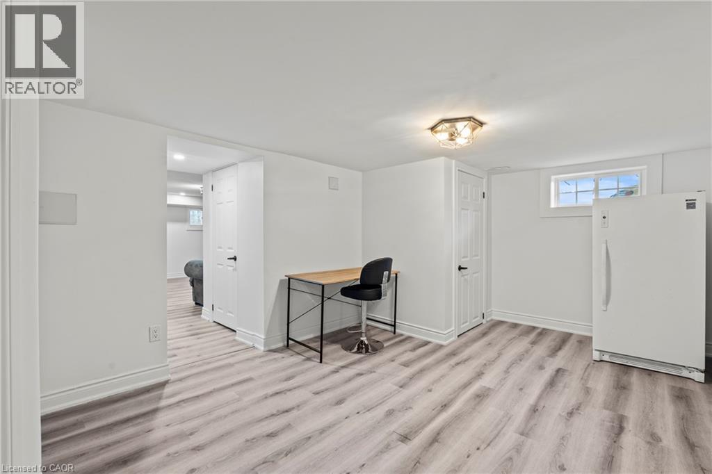 1576 WOODBURN Road - 29
