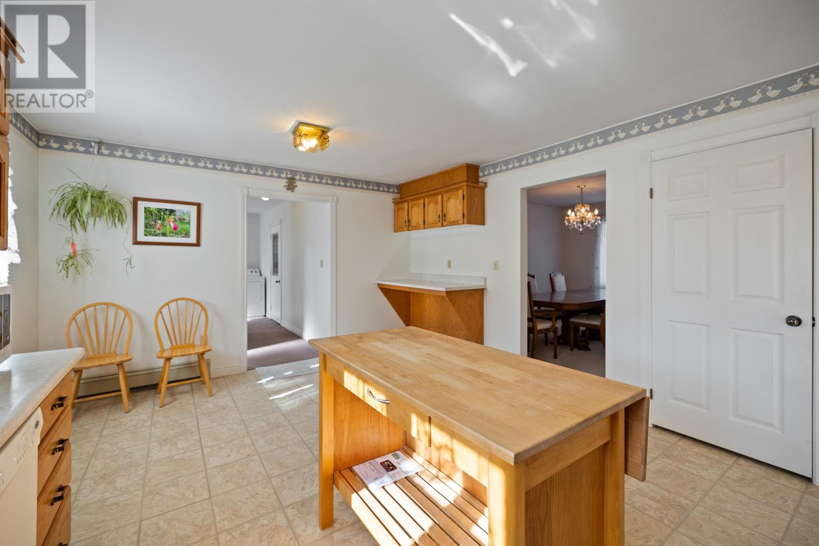 633 Queen Street - 14