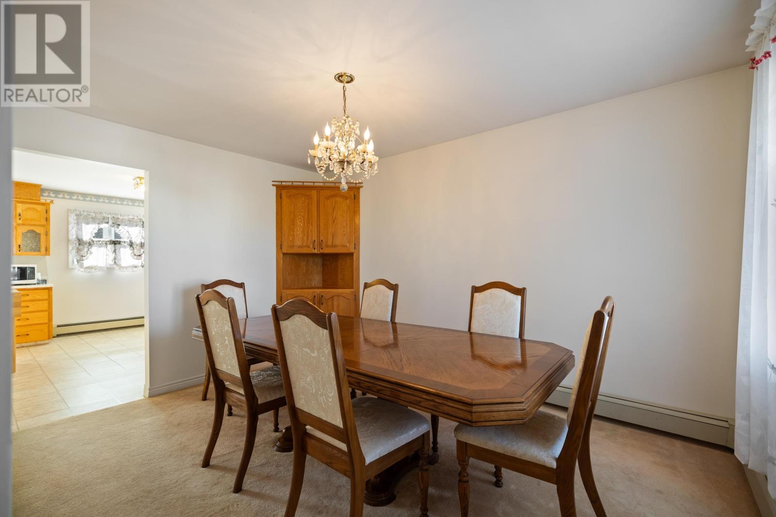 633 Queen Street - 23