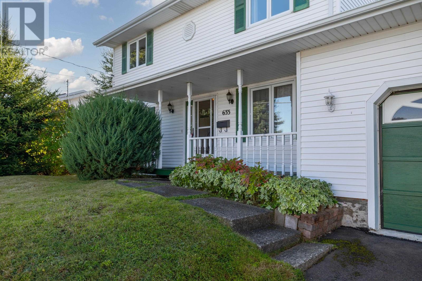 633 Queen Street - 4