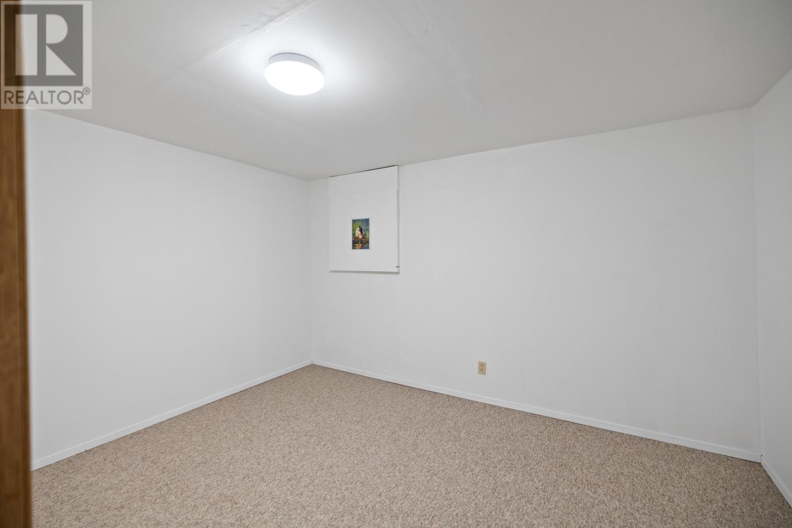 633 Queen Street - 40