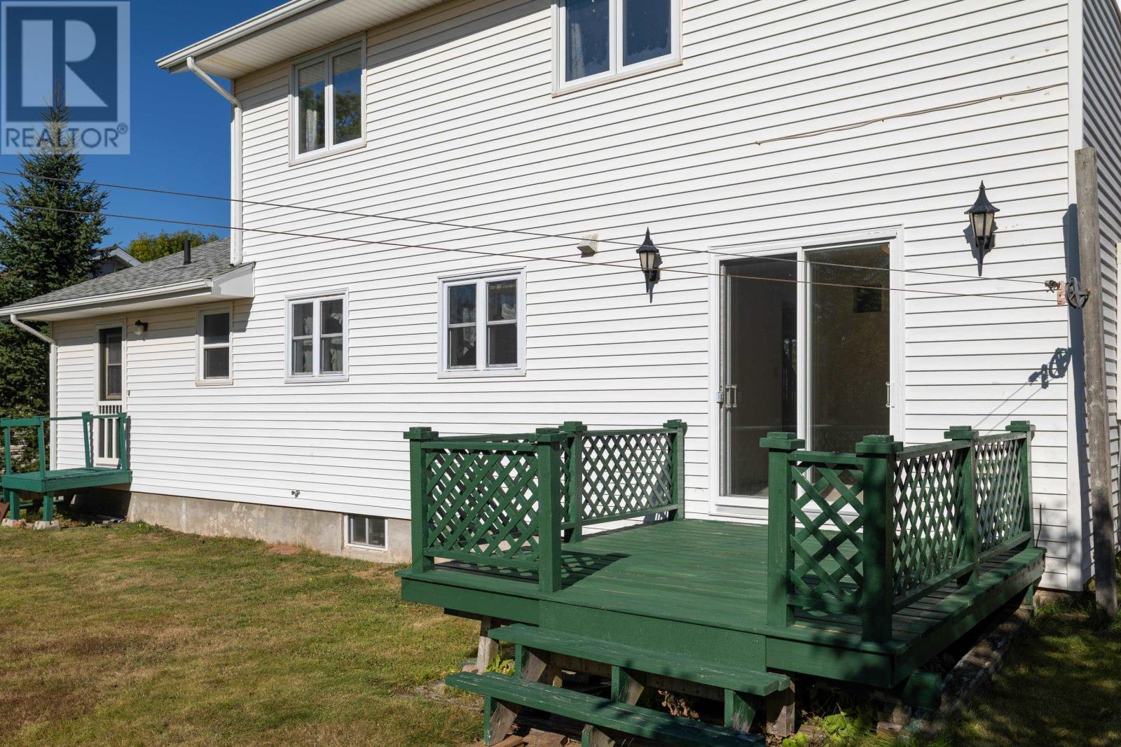 633 Queen Street - 41