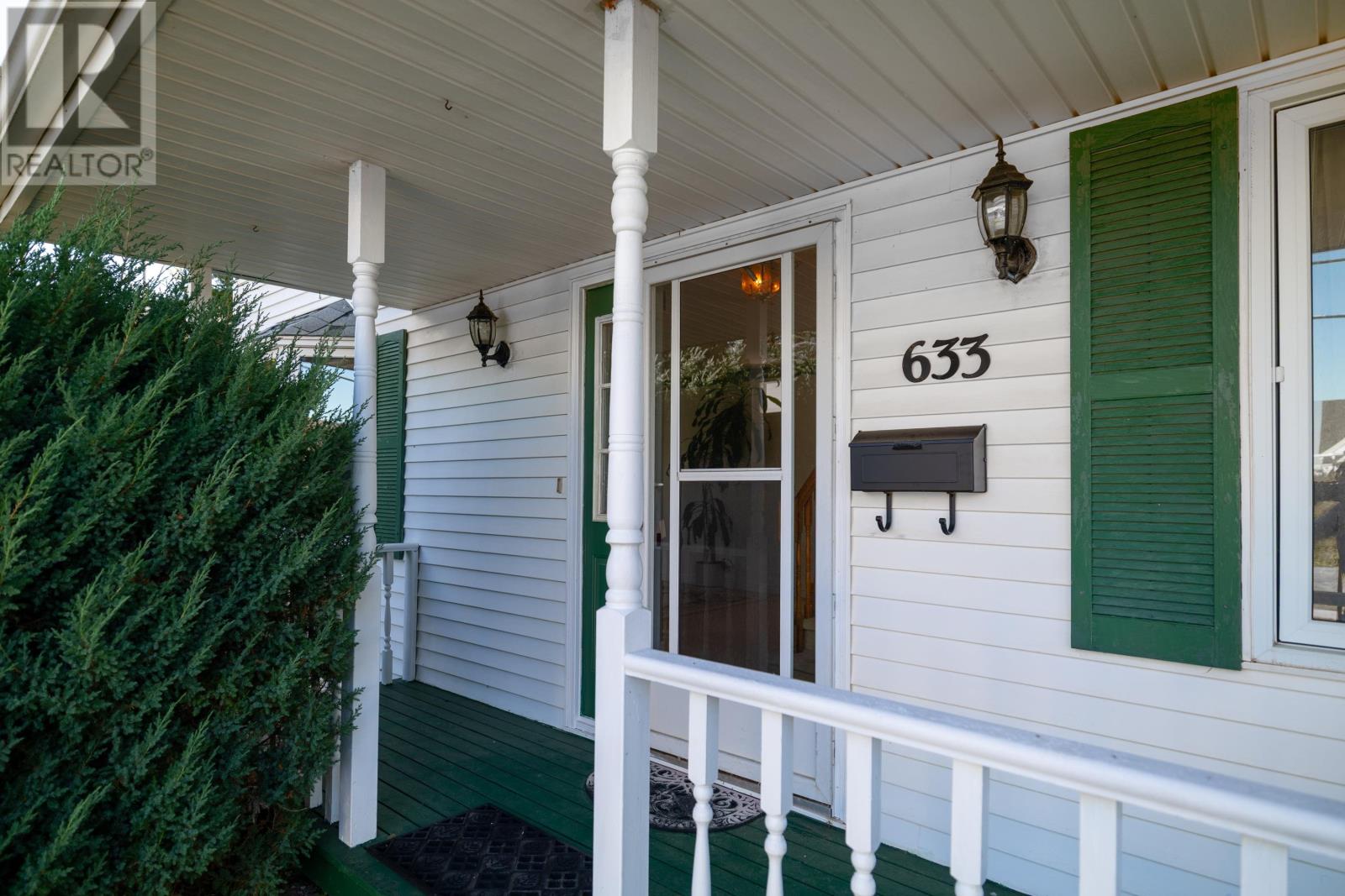 633 Queen Street - 5