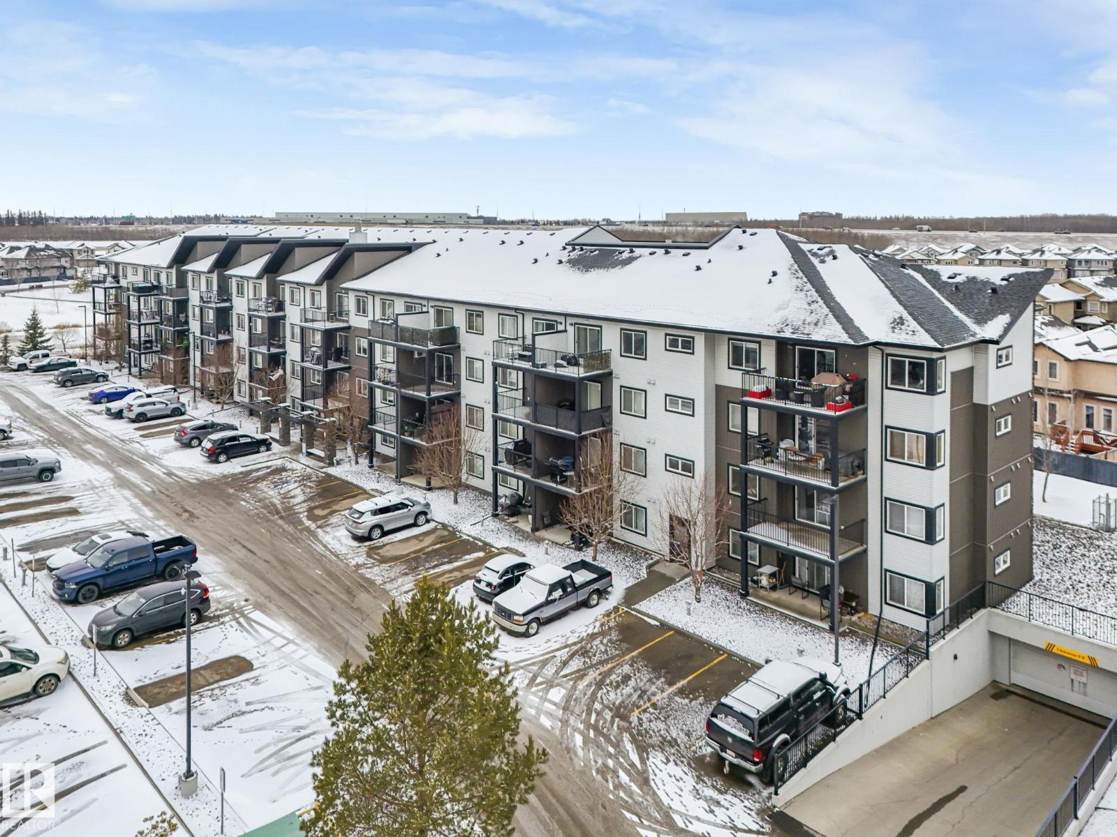 #110 508 ALBANY WY NW - 37