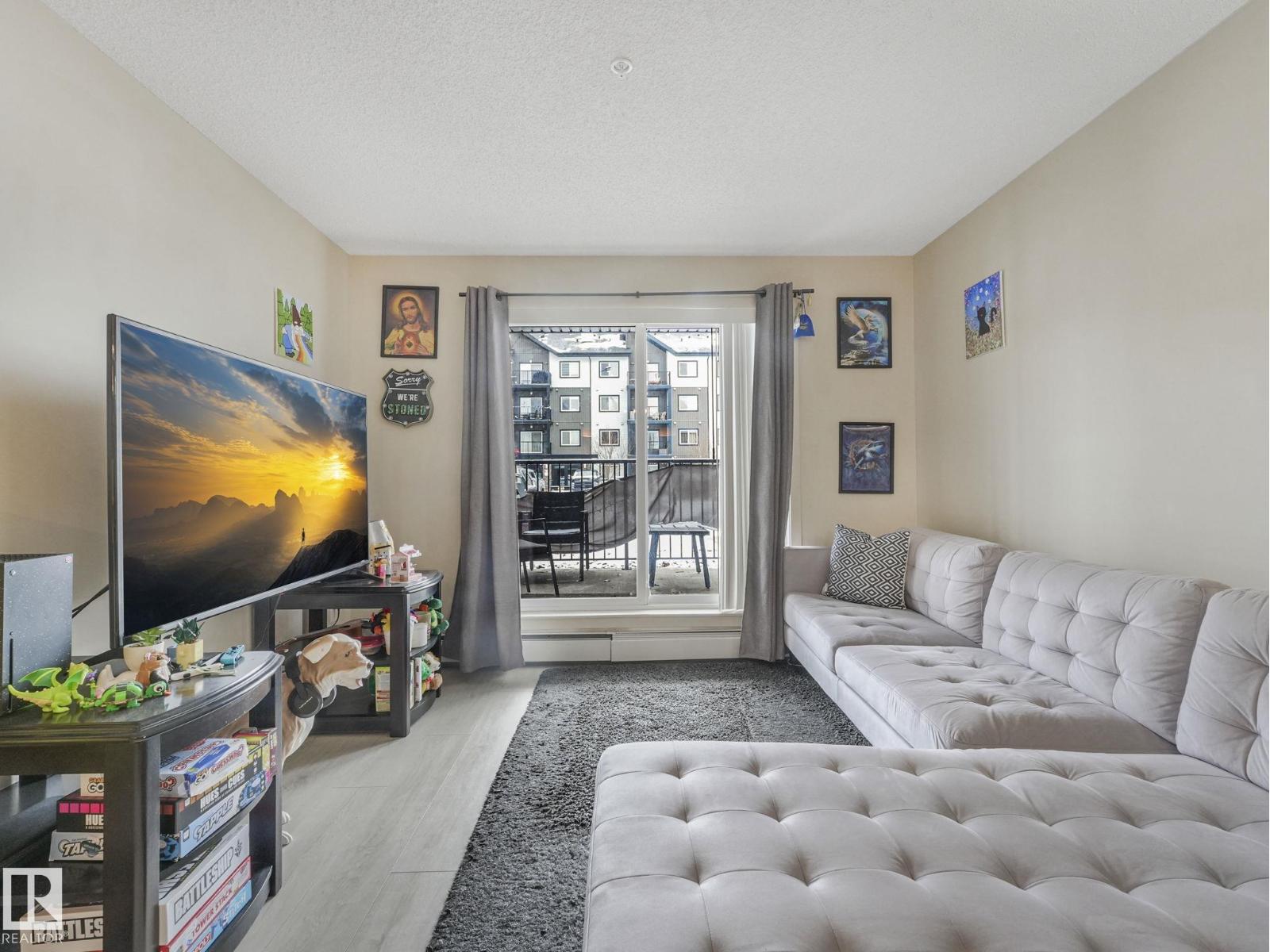 #110 508 ALBANY WY NW - 17