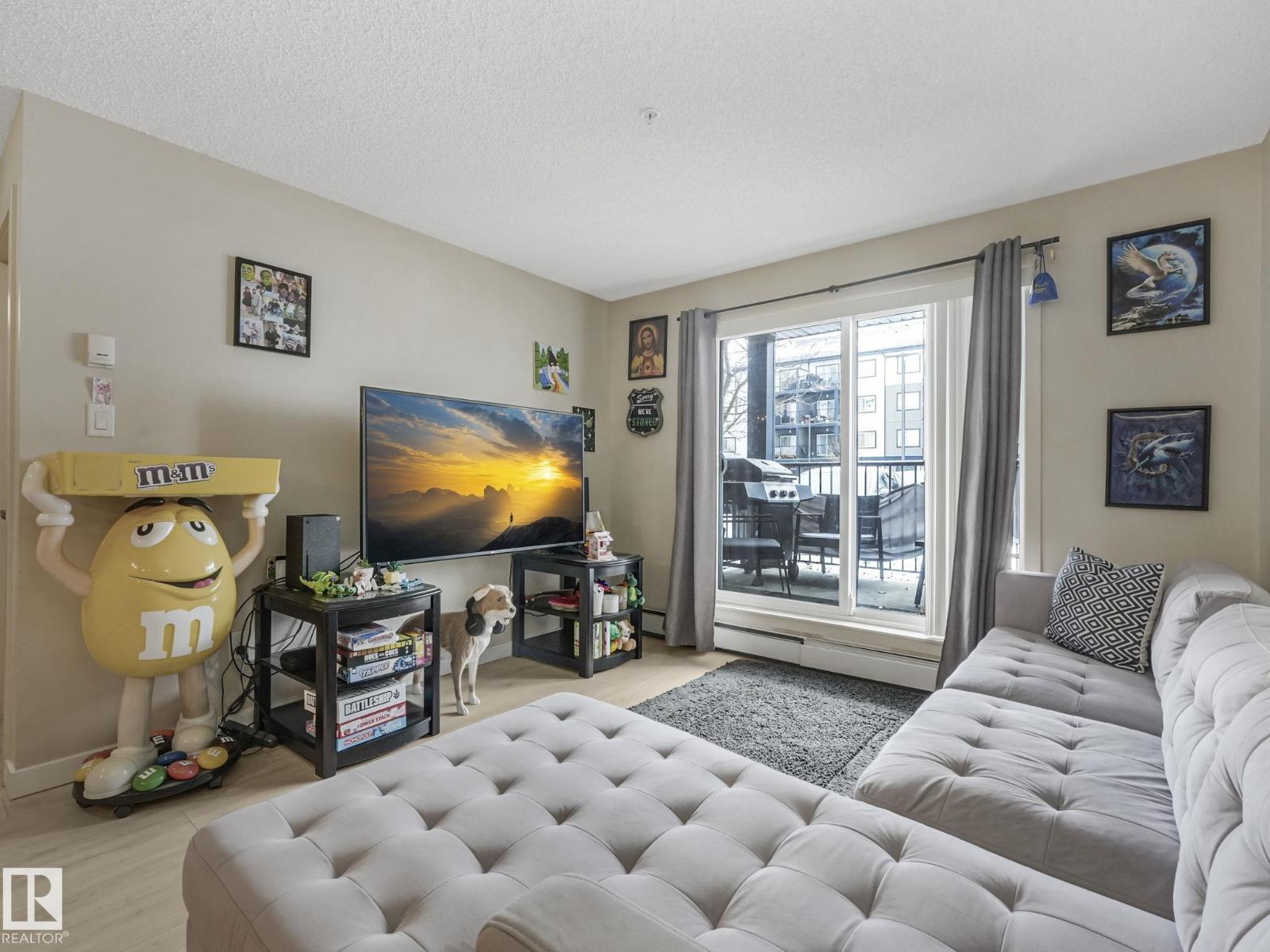 #110 508 ALBANY WY NW - 18
