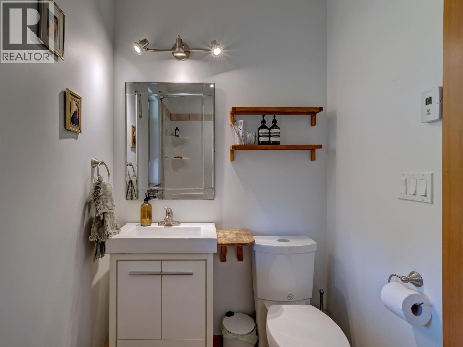 9340 STEPHENS WAY, Halfmoon Bay