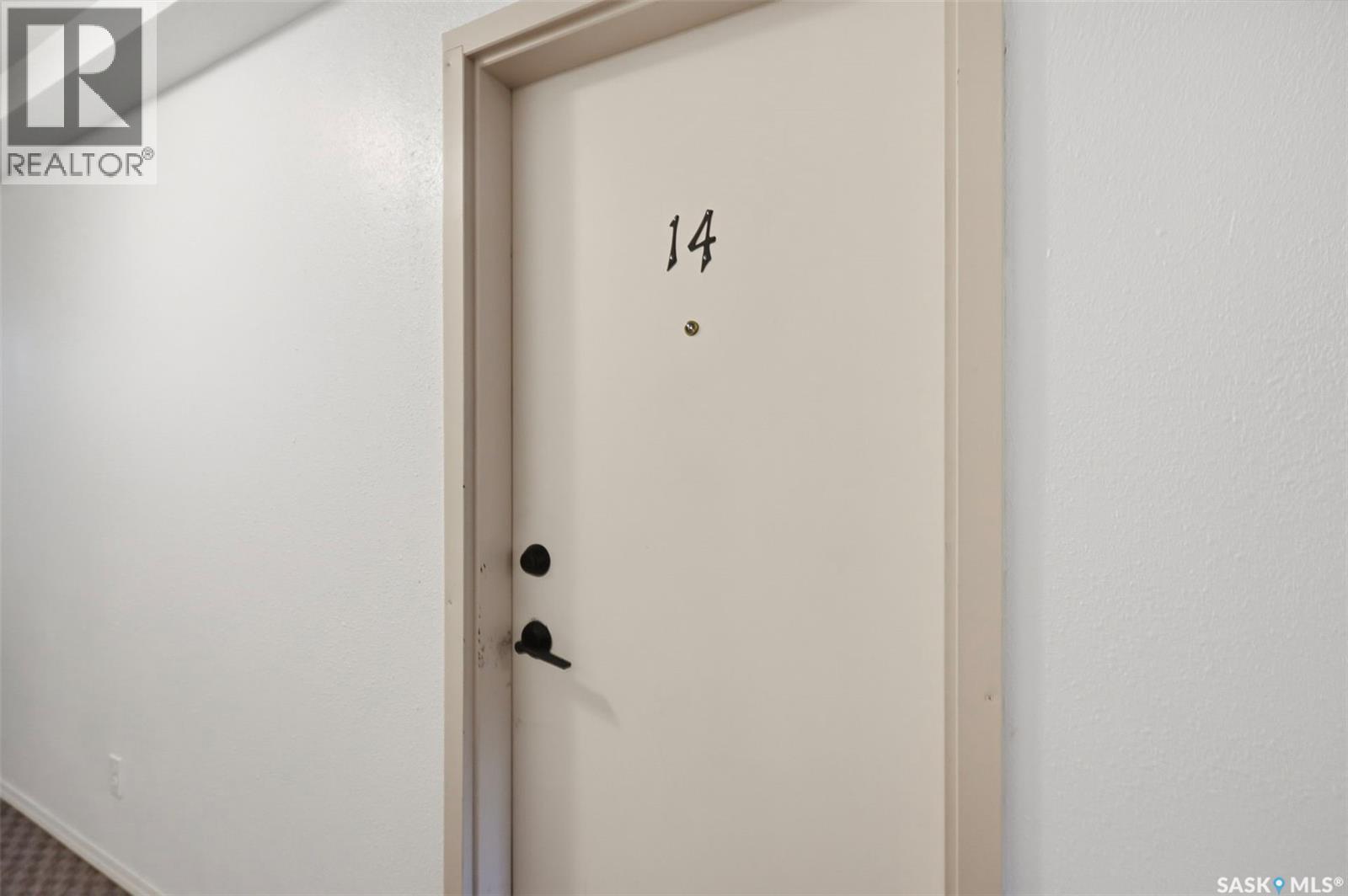 #14 3825 Luther PLACE - 4