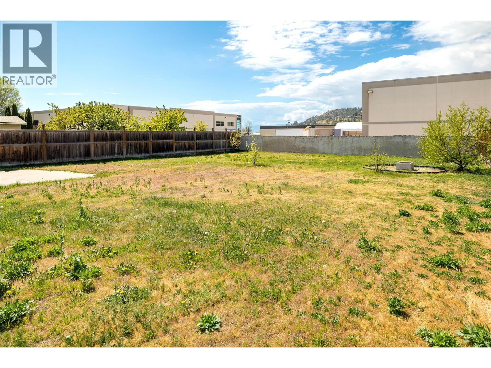 940 Mayfair Road - 12