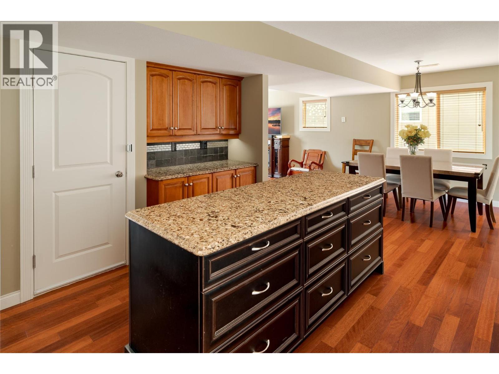  940 Mayfair Road, Kelowna