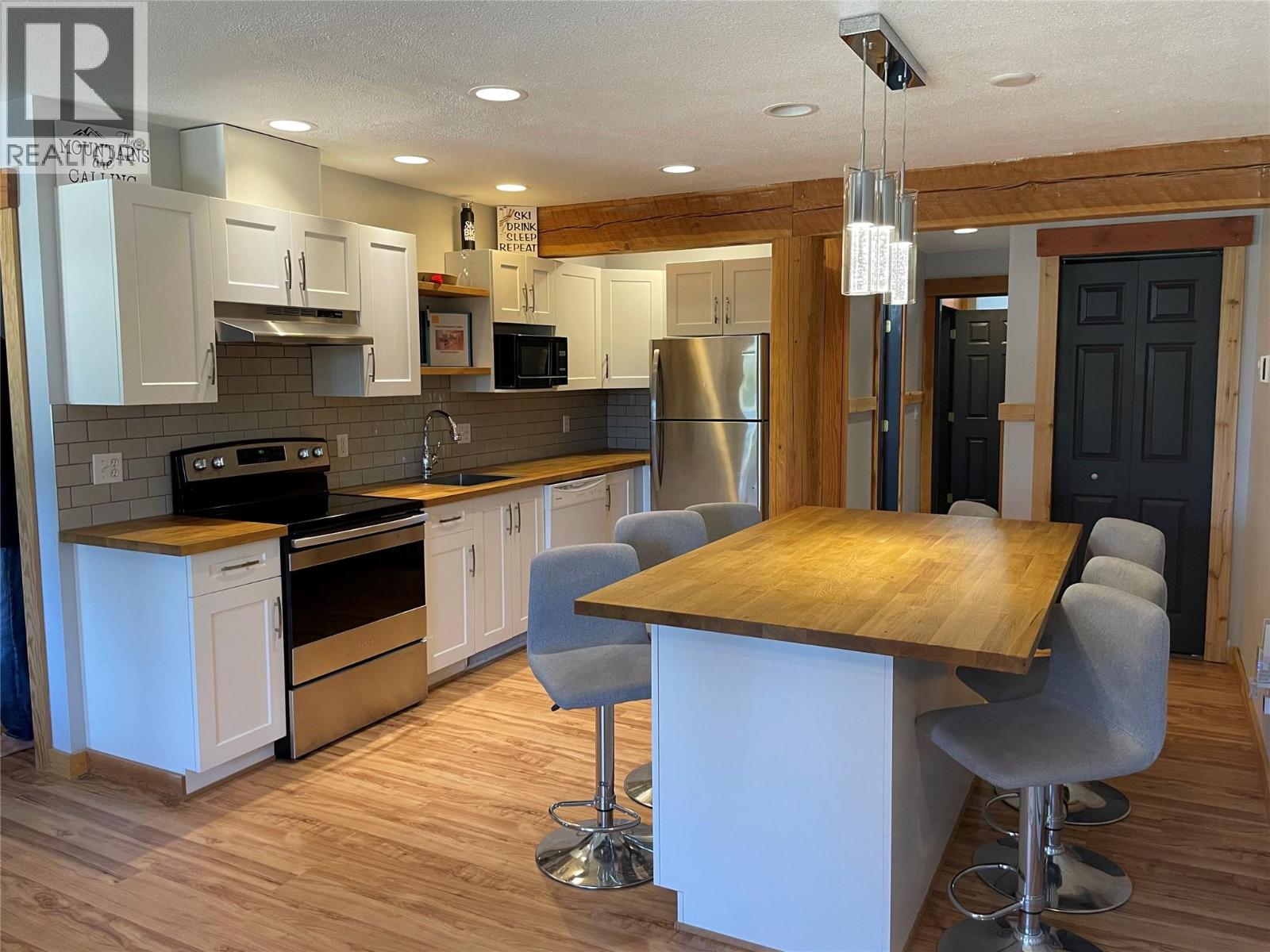 4809 Snow Pines Road Unit# D, Big White