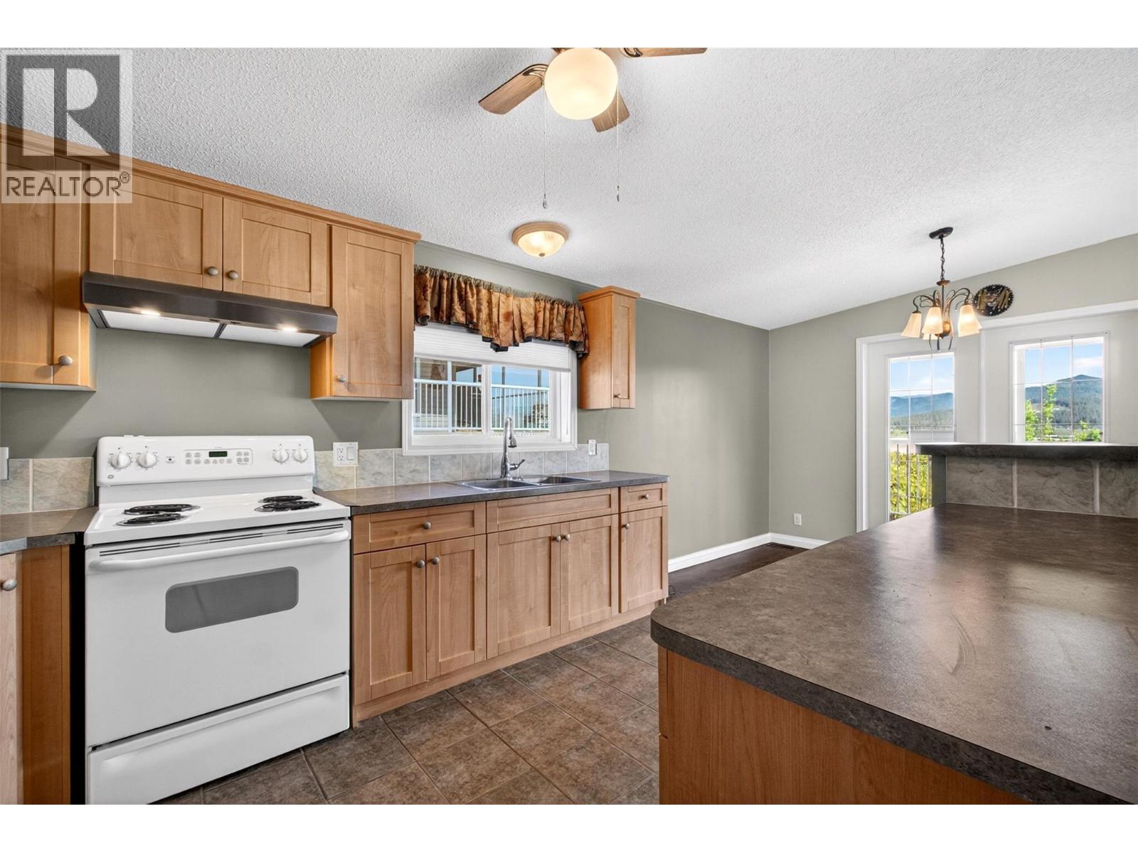#23 1885 Tappen Notch Hill Road - 17