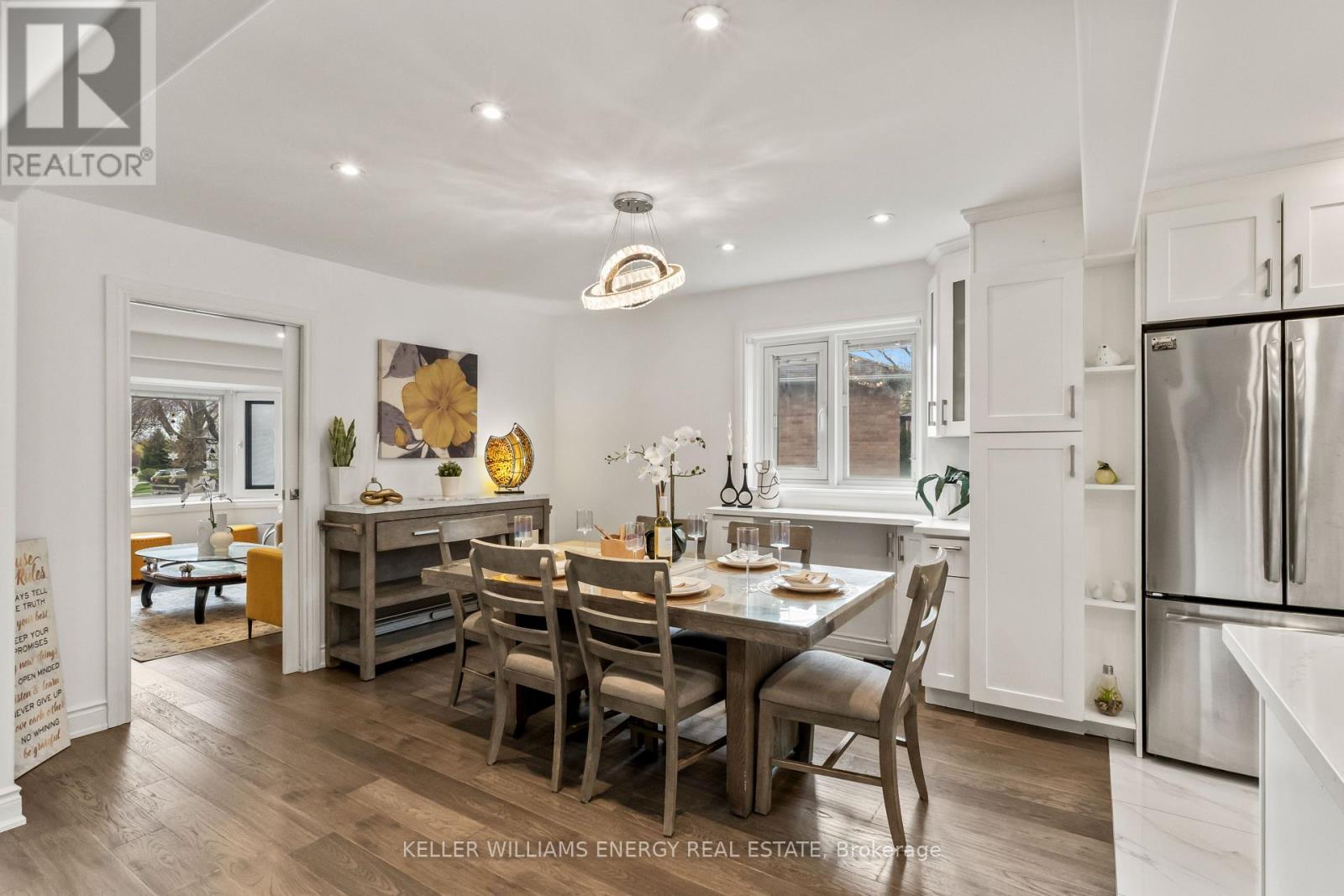 19 FARNCOMB CRESCENT - 10