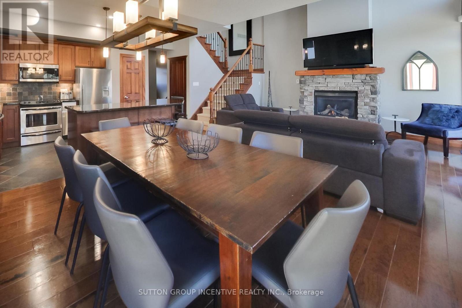 #20 224 BLUESKI GEORGE CRESCENT - 10