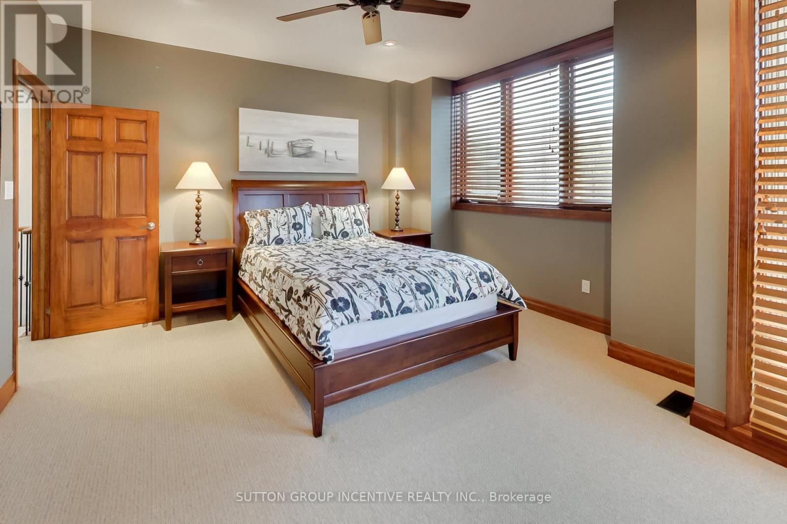 #20 224 BLUESKI GEORGE CRESCENT - 18