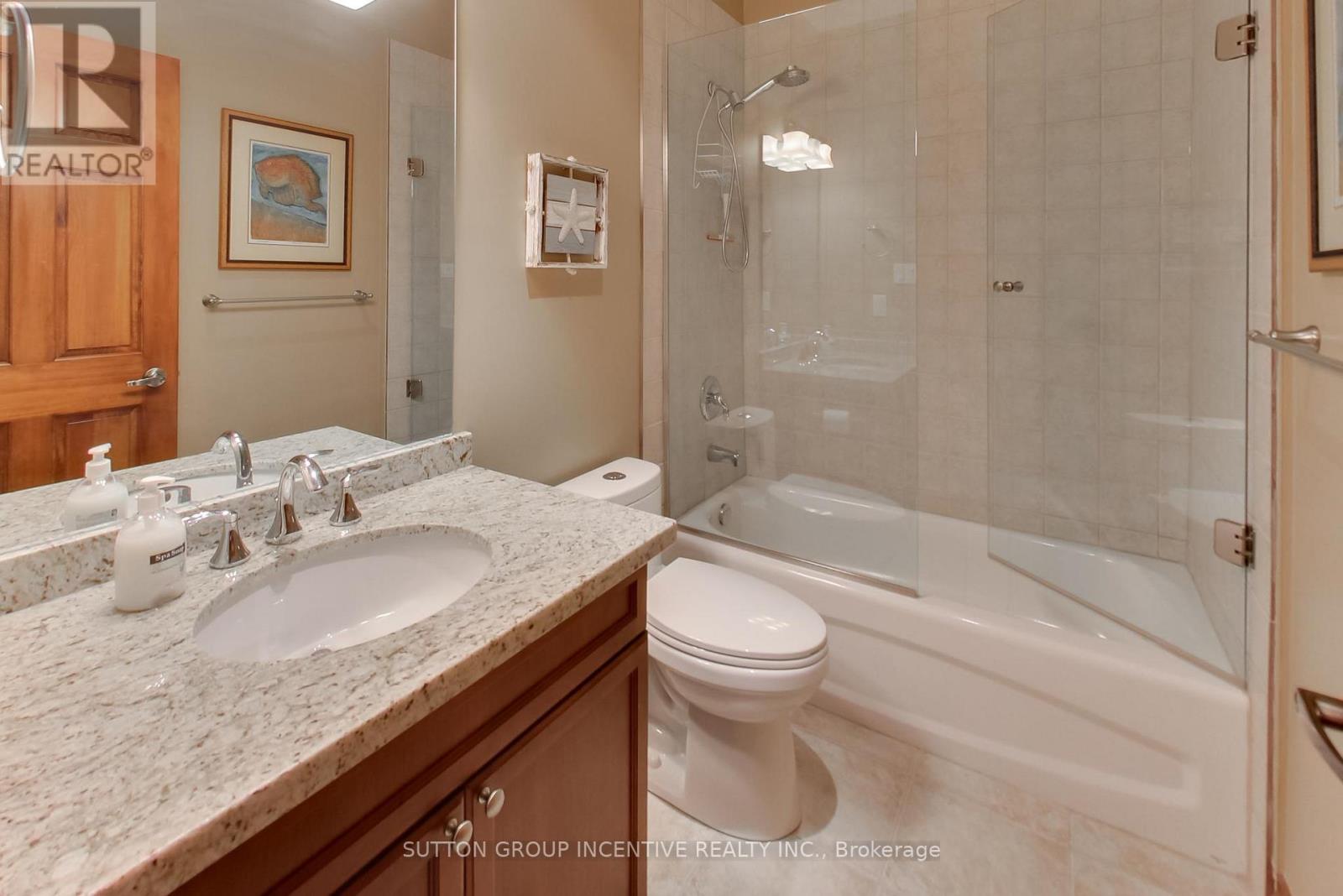 #20 224 BLUESKI GEORGE CRESCENT - 27