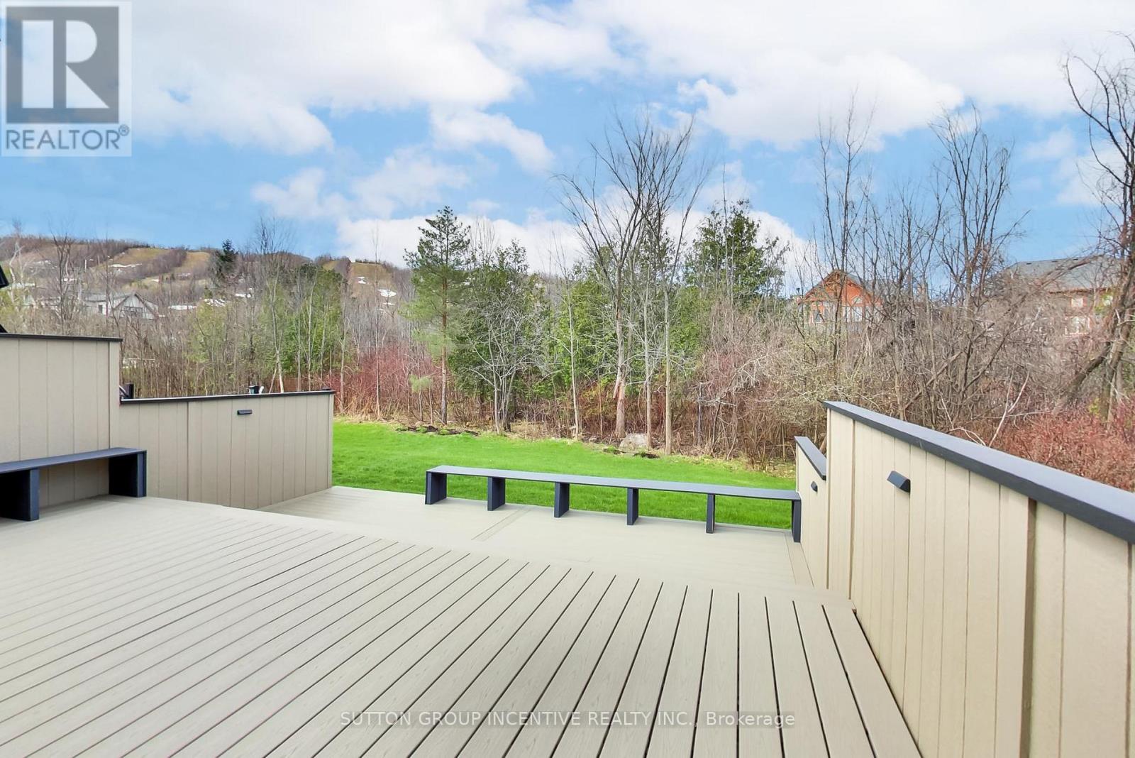 #20 224 BLUESKI GEORGE CRESCENT - 35