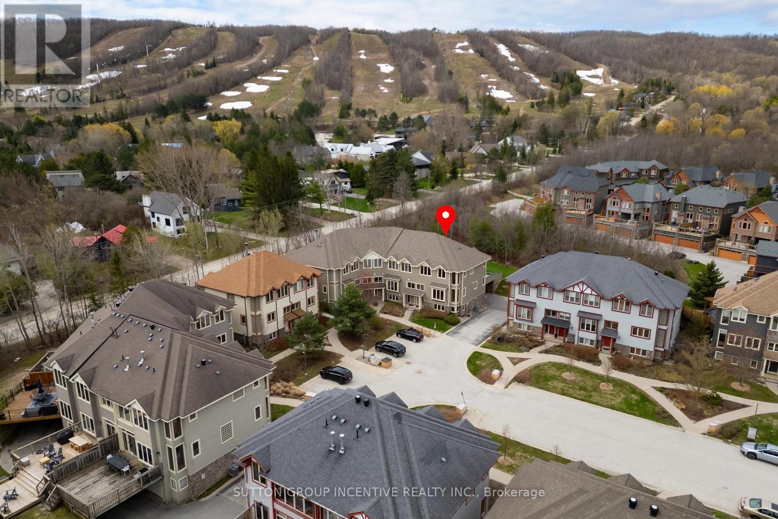 #20 224 BLUESKI GEORGE CRESCENT - 41