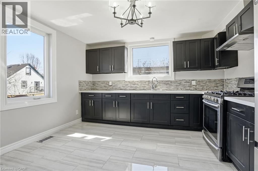 687 UPPER JAMES Street - 10