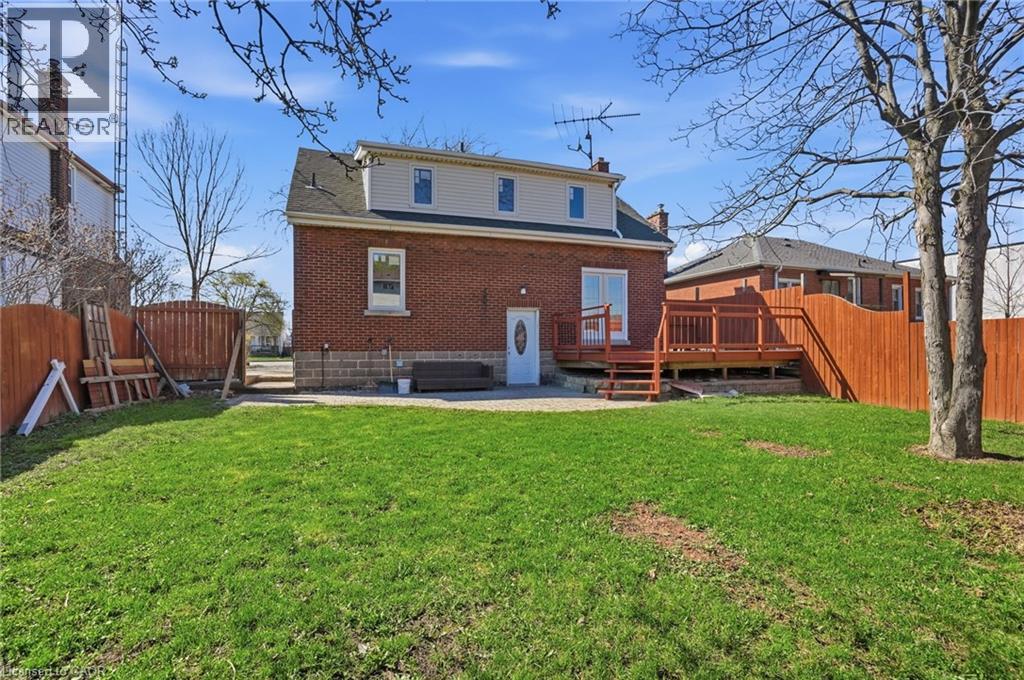 687 UPPER JAMES Street - 29
