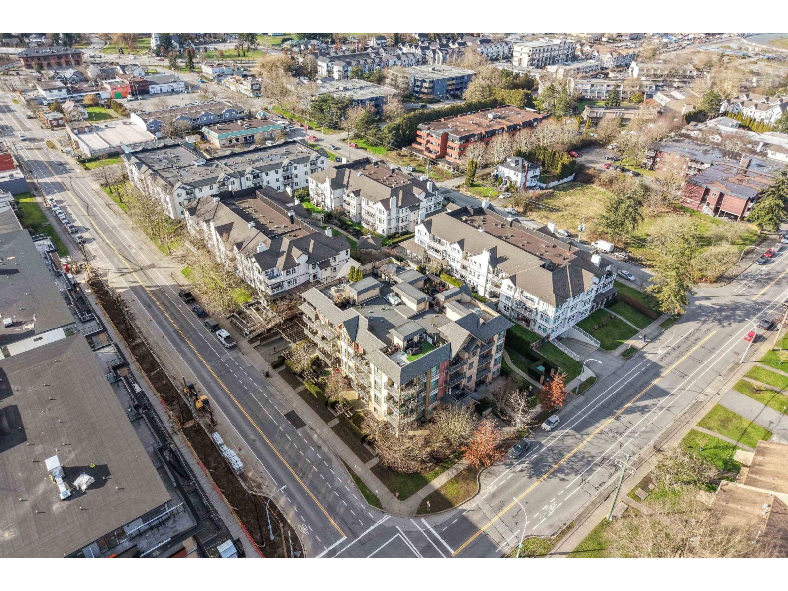 2 Bed, 2 Bath Townhouse for Sale in Surrey – 406 5811 177B STREET, Surrey – MLS# R3119179 - Image 32