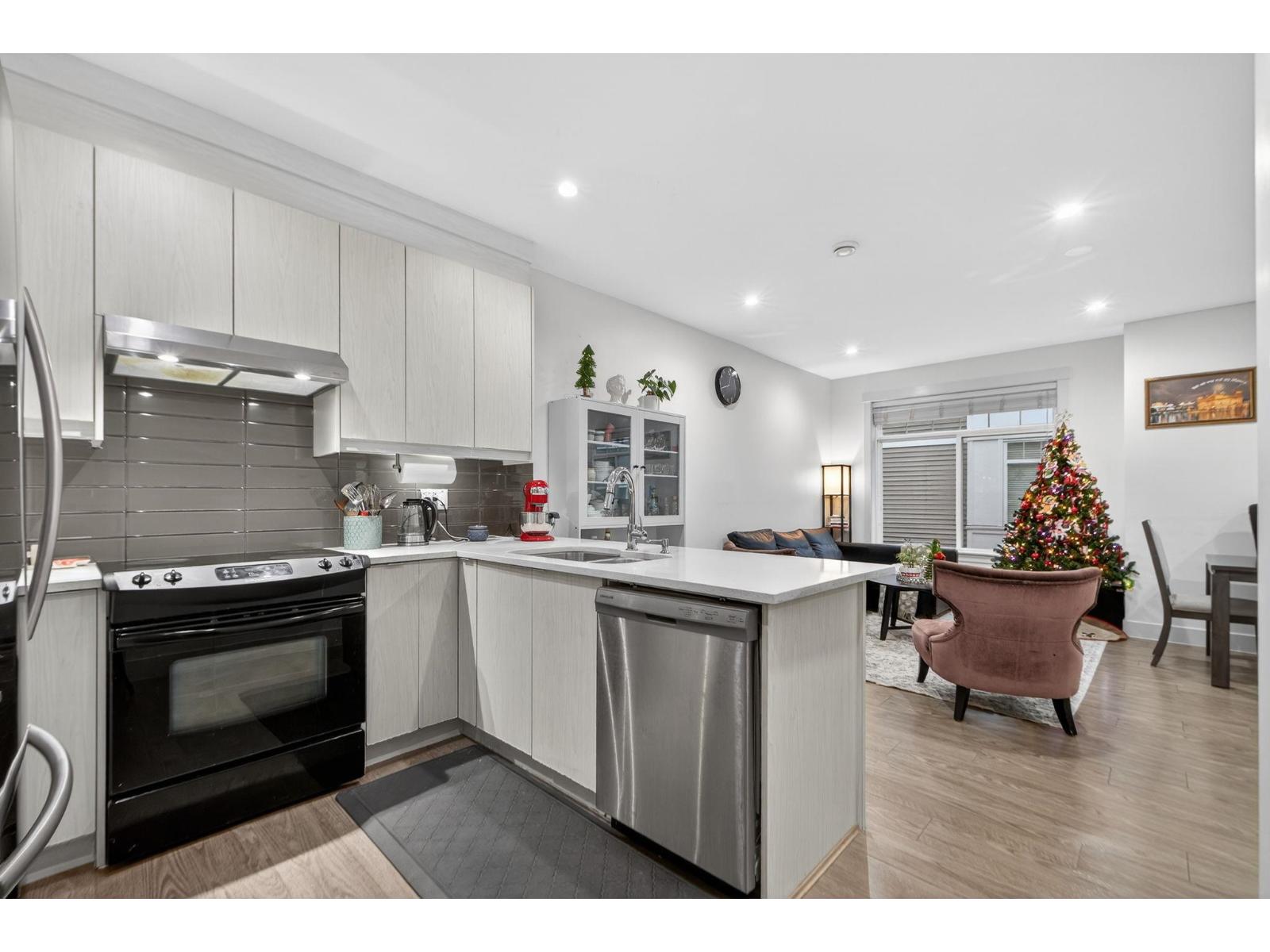 5 Bed, 4 Bath Townhouse for Sale in Surrey – 9 11267 133 STREET, Surrey – MLS# R3119213 - Image 14