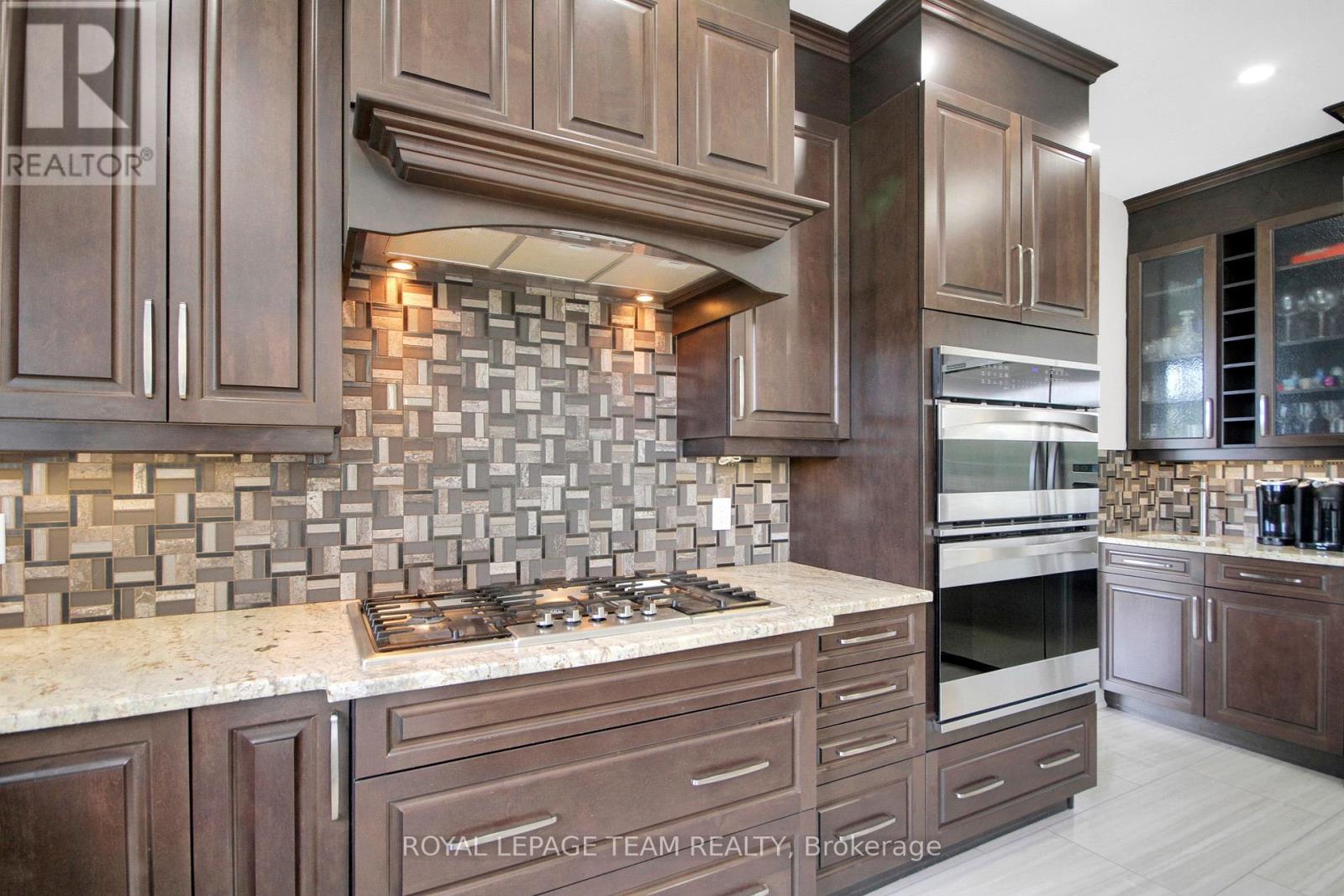 520 LEIMERK COURT - 15