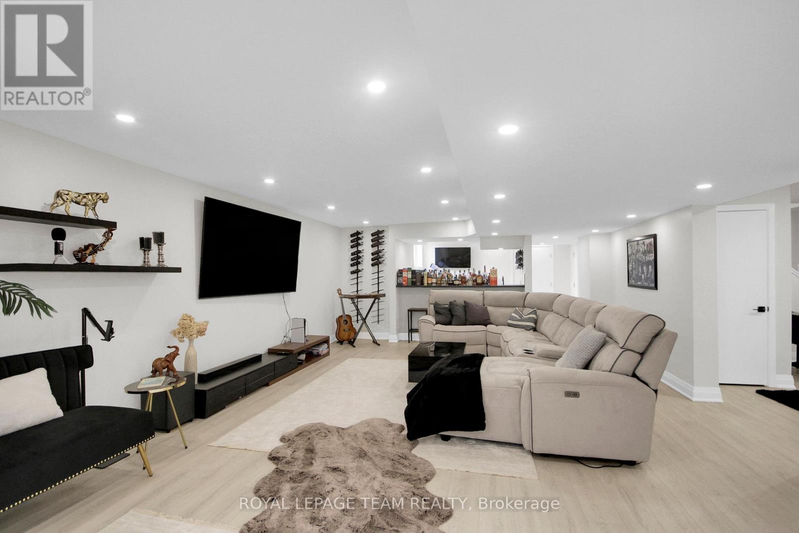 520 LEIMERK COURT - 39