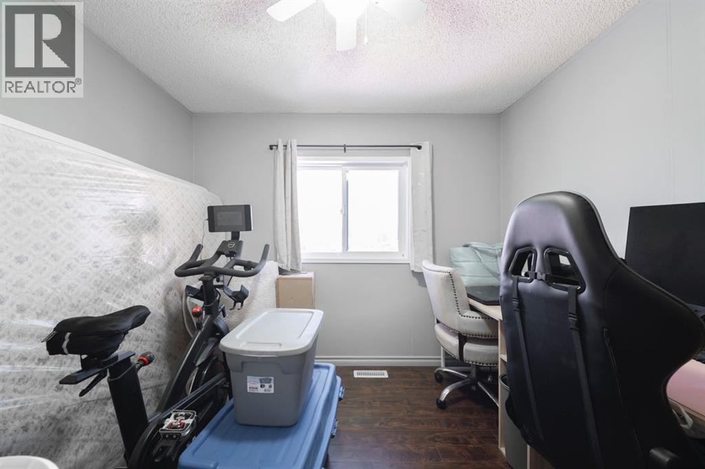 125 Grant Bay, Fort McMurray