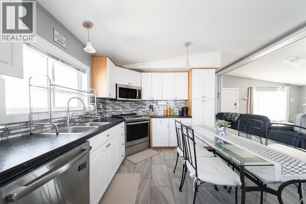 125 Grant Bay, Fort McMurray