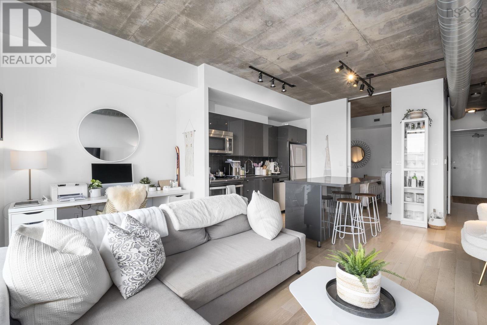 Property 9 of 44 of 504 1065 Barrington Street