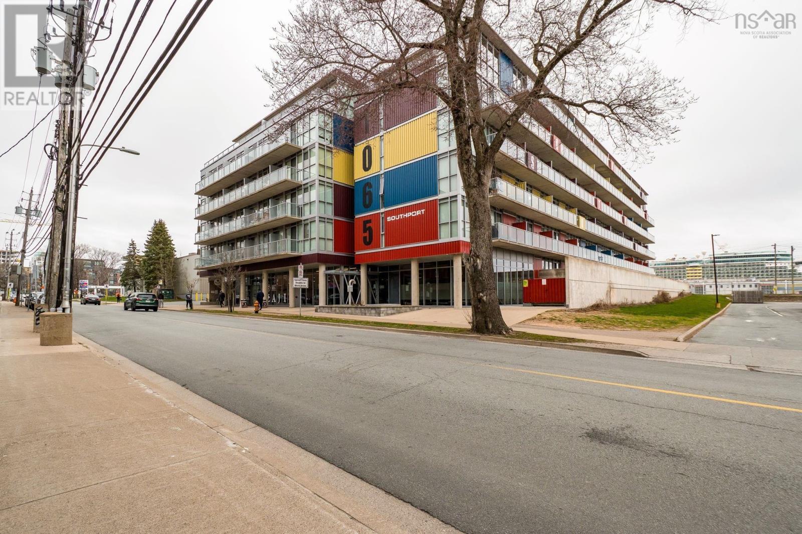 Property 22 of 44 of 504 1065 Barrington Street