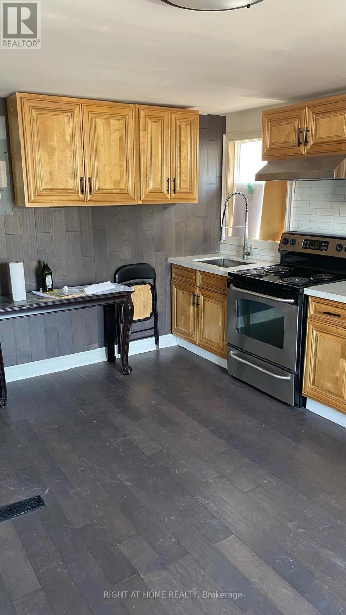 181 CEDRIC AVENUE - 4