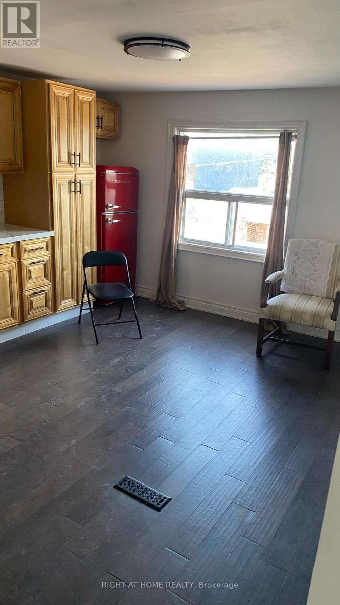 181 CEDRIC AVENUE - 3