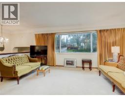 Living room - 4231 Interurban Rd, Saanich, BC V9E2C6 Photo 6