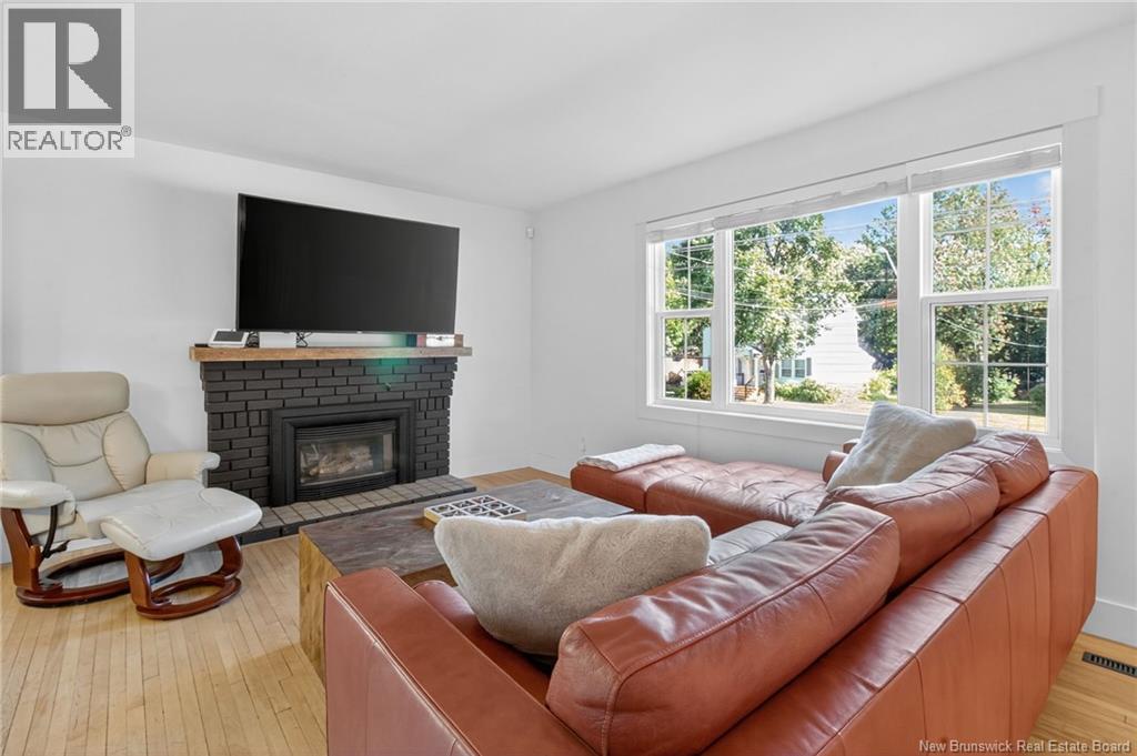 513 Blythwood Avenue - 4