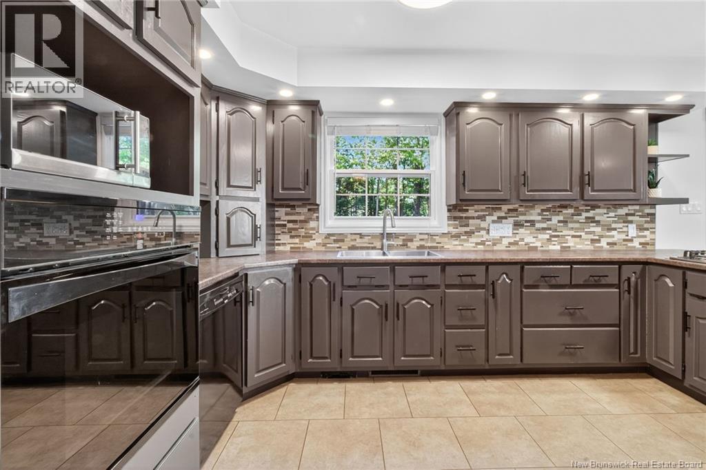 513 Blythwood Avenue - 5