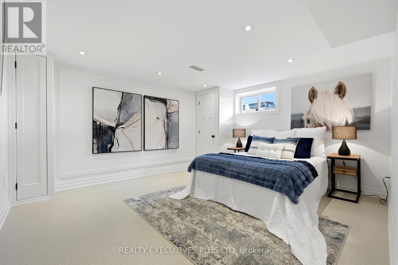 9 HAZELBURY DRIVE - 24