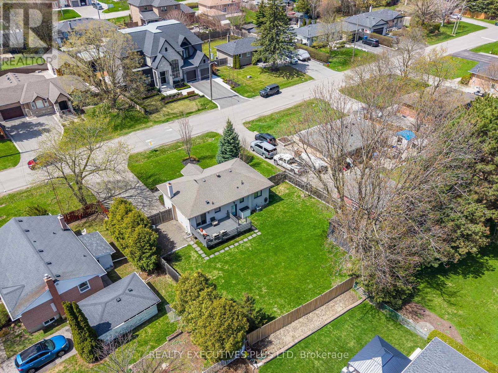9 HAZELBURY DRIVE - 30