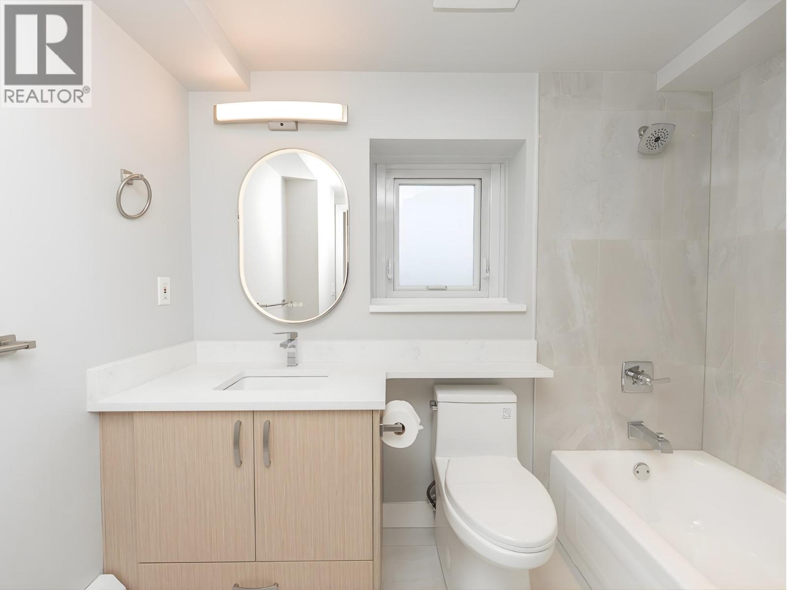 3 Bed, 2 Bath House for Sale in Vancouver – 1102 1318 HOMER STREET, Vancouver - Image 28