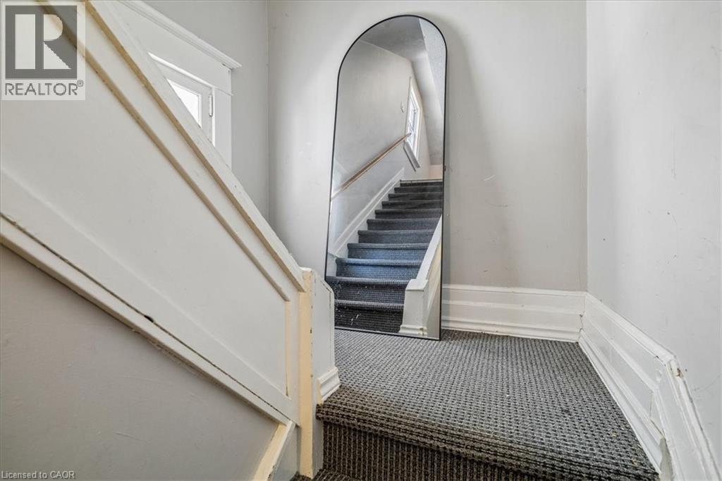 155 1/2 LAKE Street, St. Catharines, Ontario, L2R5Y5 — Photo 15