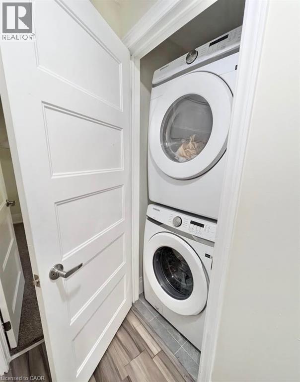 68 BRIARGATE Drive, Kitchener, Ontario, N2E2J8 — Photo 10