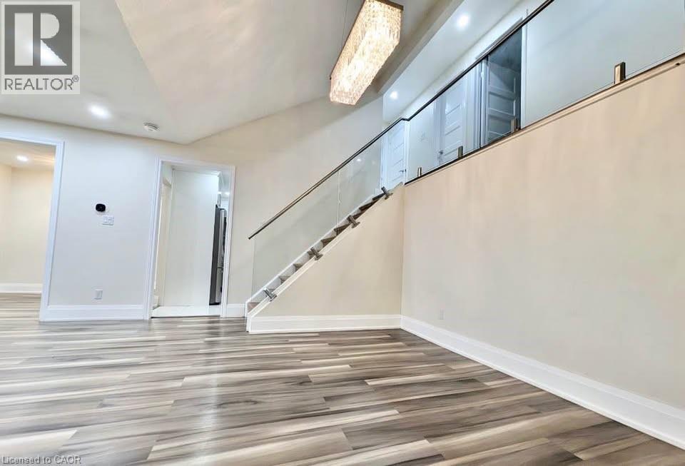 68 BRIARGATE Drive, Kitchener, Ontario, N2E2J8 — Photo 3