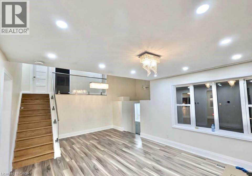 68 BRIARGATE Drive, Kitchener, Ontario, N2E2J8 — Photo 4