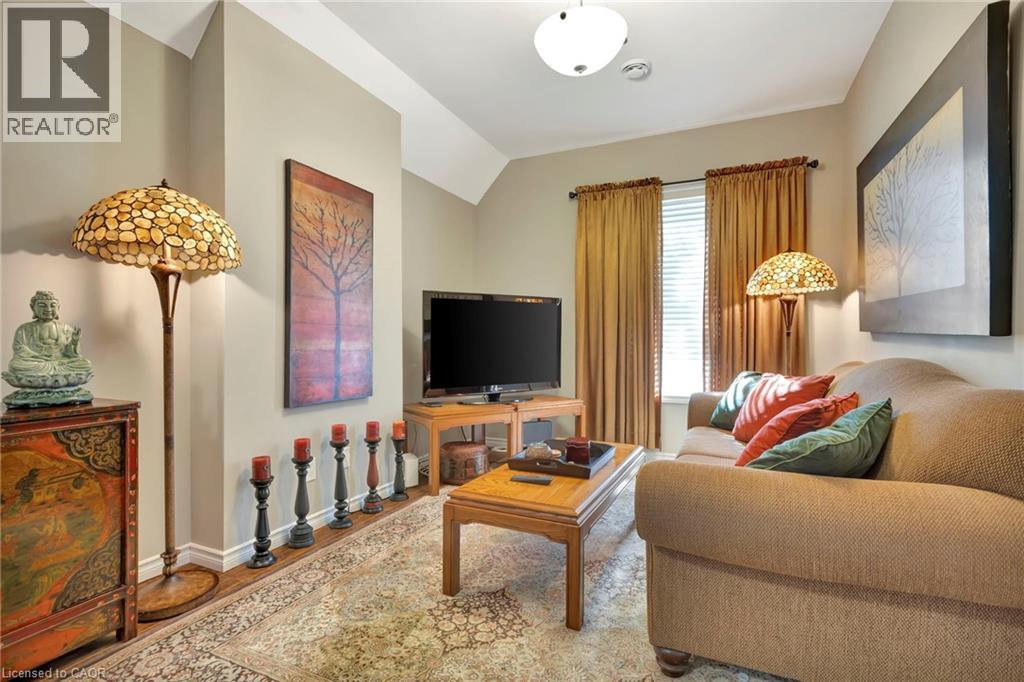 1 TERRACE HILL Street, Brantford, Ontario, N3R1E8 — Photo 6