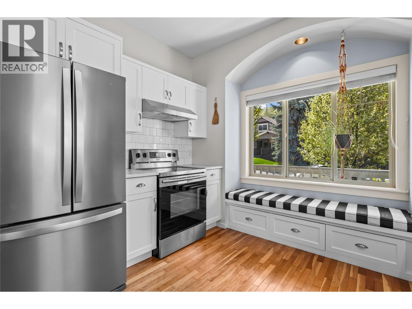 916 Paret Crescent - 30