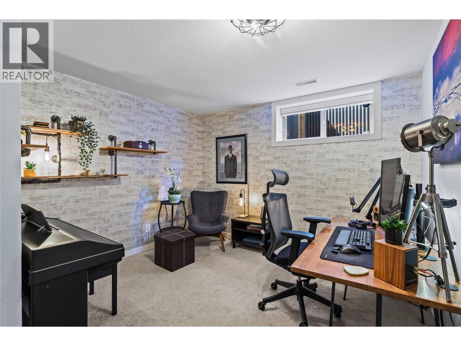916 Paret Crescent - 57