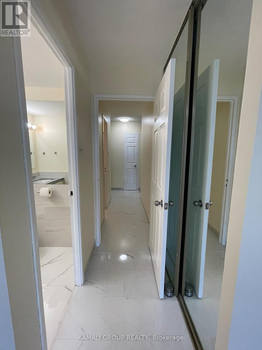#727 4645 JANE STREET - 16