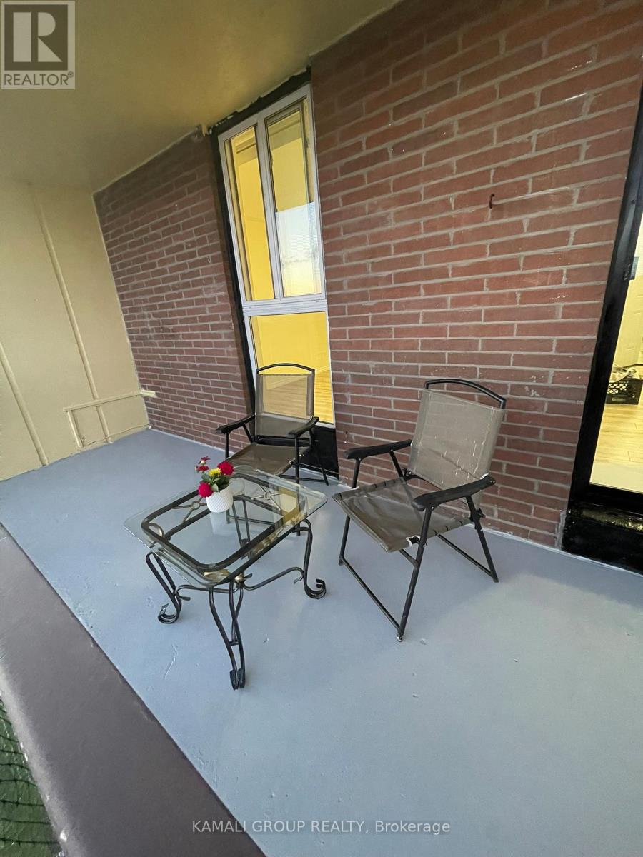 #727 4645 JANE STREET - 31